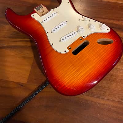 Fender Player Strat Stratocaster Flame Maple Plus Top Cherry Sunburst Body 4 lbs image 6