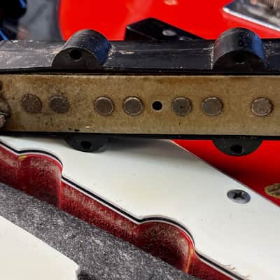 Fender Jazz Bass 1966 Fiesta Red w. OHSC image 9