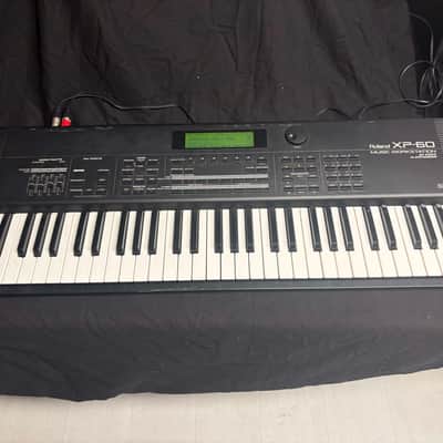 Roland XP-60 61-Key 64-Voice Music Workstation Keyboard 1998 - 2003 - Black