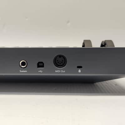 Novation FLkey 37 MIDI Keyboard Controller 2022 - Present - Black image 5