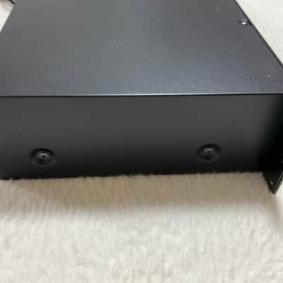 Yamaha Q2031B Dual-Channel Graphic Equalizer 2010s - Black image 8