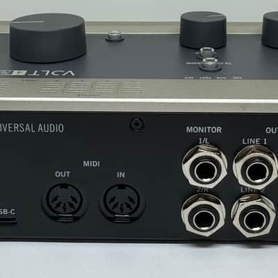 Universal Audio Volt 476 USB-C Audio Interface | 4-In/4-Out | 76 Compressor | Complete w/ Power Supply image 6