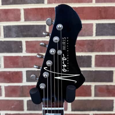 Novo Miris JHH Dealer LTD, Cat's Eye Burst, Flame Maple Top, Swamp Ash Body, Lollar Low Wind Imperial Pickups, Novo Deluxe Gig Bag image 5