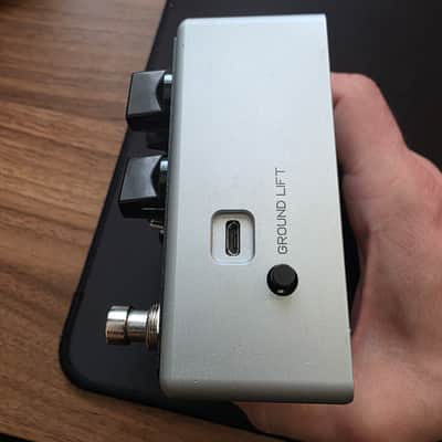 Darkglass Electronics Microtubes B7K Ultra V2 Bass Preamp 2019 - Present - Black image 4