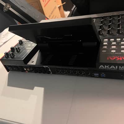 Akai MPC X Standalone Sampler / Sequencer 2017 - Present - Black image 4