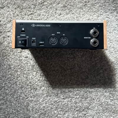 Universal Audio Volt 276 USB-C Audio Interface 2021 - Present - Tan / Gray image 4