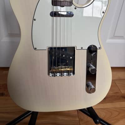 Fender American Vintage '64 Telecaster 2013 - 2017 - White Blonde image 2