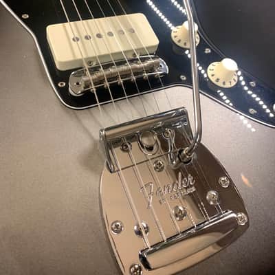 Fender Limited Edition American Professional Jazzmaster with Ebony Fretboard 2017 - Silverburst image 6