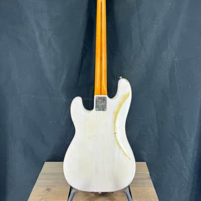 Fender Squier Relic Classic Vibe 50’s P Bass Vintage White image 8