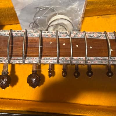 Professional biba music Varanasi sitar set image 3