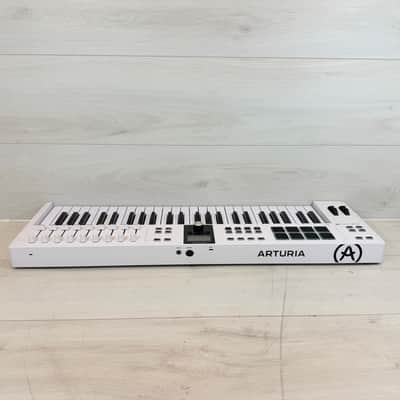 Arturia KeyLab Essential 49 MK3 USB MIDI Controller Keyboard White 2023 image 9