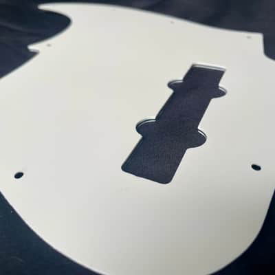 Authentic Fender Player Series Jazz Bass Left Handed Pickguard White 3 Ply image 4