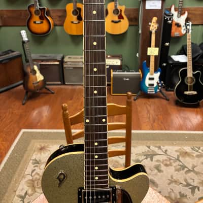 2012 Duesenberg Starplayer TV Silver Sparkle image 11
