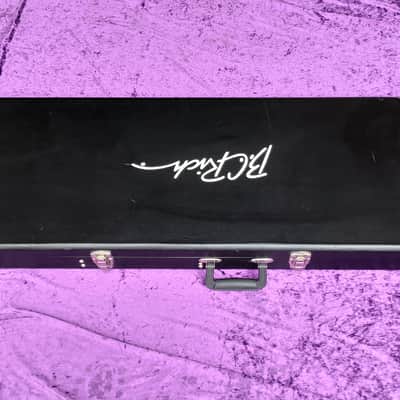 B.C. Rich Hardcase for Warlock Bass guitar * perfect fit for your Warlock bass *RC-12* image 3