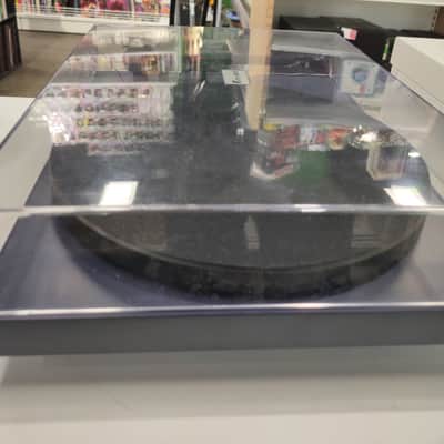Pro-Ject Debut Carbon EVO Belt Drive Turntable 2020 - Present - Gloss Black image 5