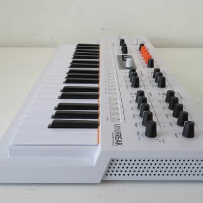 Arturia MiniFreak Vocoder Edition 6-Voice Polyphonic Hybrid Synthesiser image 5