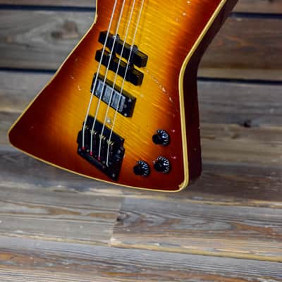 Hamer 1976 Standard Bass Sunburst image 3