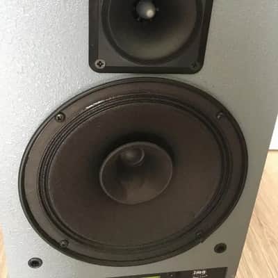 Monacor TXA-670CD - Portable Active PA Speaker System with Wireless Mic Receiver image 2