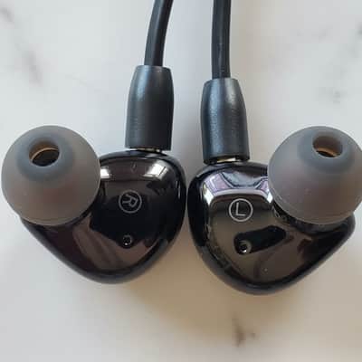 FCS-H3 Triple Driver Hybrid / In-Ear Monitor Earphones  / Black image 5