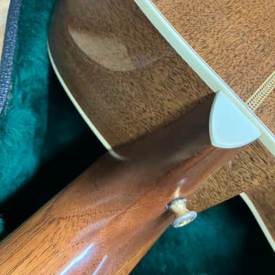 Martin JC-16WE 2003 - Jumbo Cutaway, Walnut Premium Edition w/OEM Hardcase & Electric P/U image 19