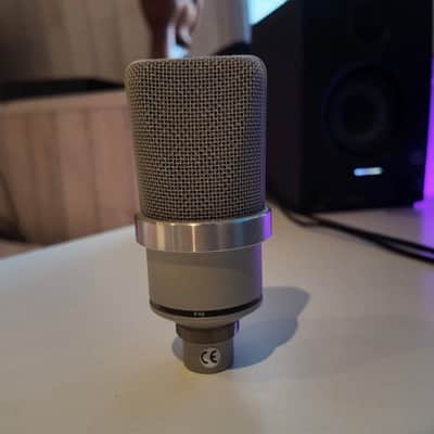 Neumann TLM 102 Studio Set with Shockmount 2013 - Present - Nickel image 2