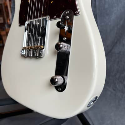 Fender American Pro II Tele®, Olympic White - Free Shipping 🇨🇦 🇺🇸 image 3