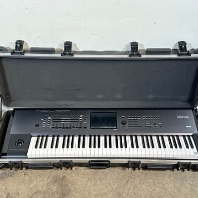 Korg Kronos 73-Key Music Workstation Keyboard w/ SKB Travel Case image 2