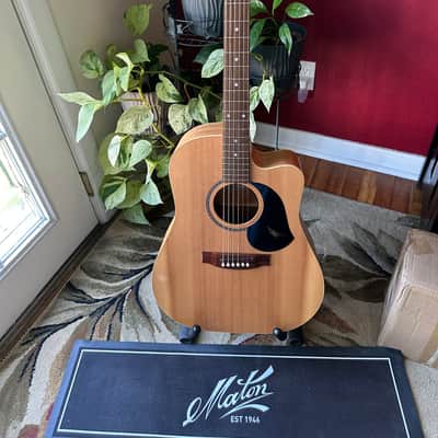 Maton EM 225c w/AP5 pro 2011 - Satin image 2