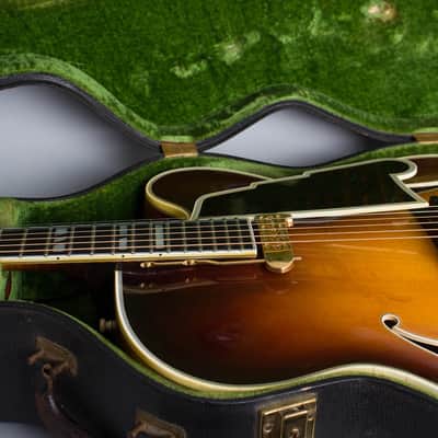 D'Aquisto New Yorker Delux Arch Top Acoustic/Electric Guitar (1967) - Sunburst Lacquer original black hard shell case image 16