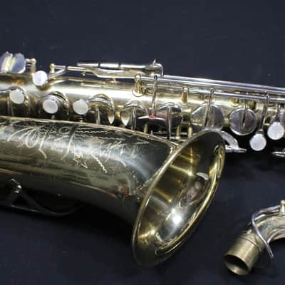 A Conn Shooting Stars Director Alto Saxophone in it's Original Case 16 S image 4
