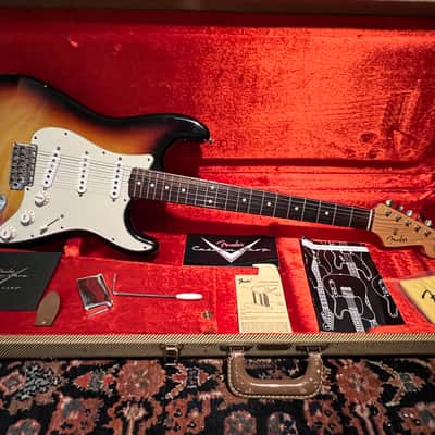 Fender Custom Shop '60 Reissue Stratocaster Relic 2004 Sunburst image 2