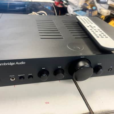 Cambridge Audio Azur 340A amplifier 2010 - Black image 3