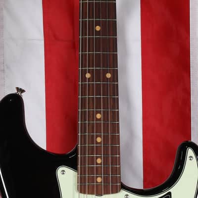Fender Vintera III Early '60s Stratocaster - Black image 4