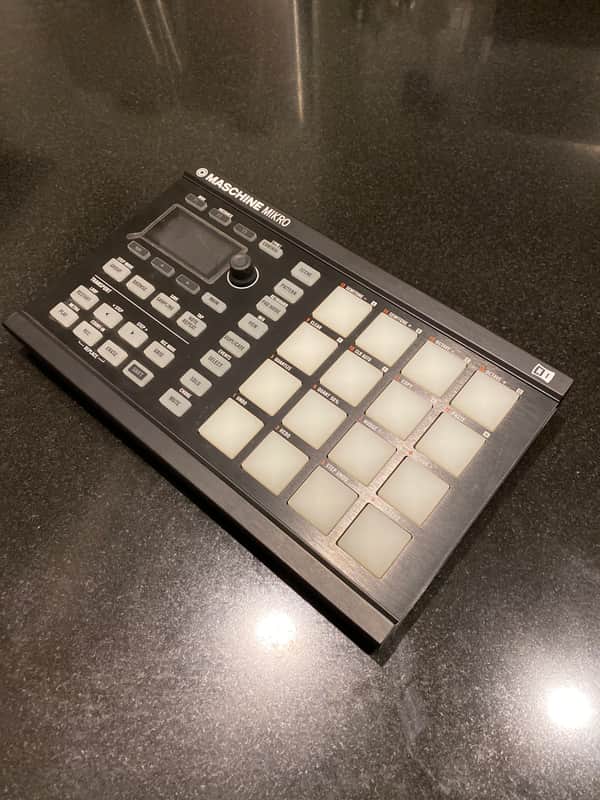 Native Instruments Maschine Mikro MkI Groove Production Studio image 1