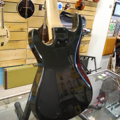 Hamer 5-String Slammer Series Bass image 4