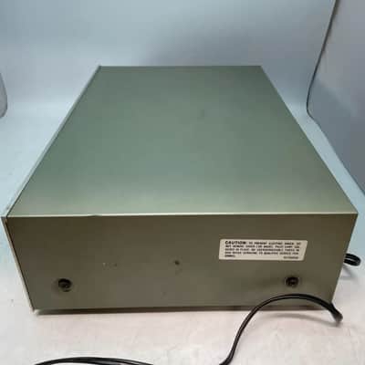 TEAC V-25 Stereo Cassette Deck TESTED POWERS ON FOR PARTS OR REPAIR ONLY image 6
