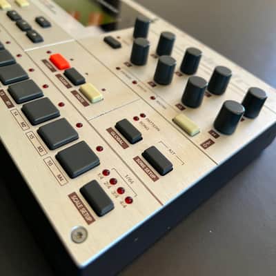 Elektron Machinedrum SPS-1UW+ MKII 2010s - Silver image 13