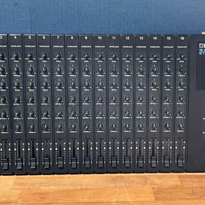 Boss BX-16 16-Channel Stereo Mixer | Reverb Canada