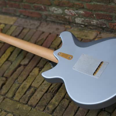 Eastman Fullertone DC'62 - Satin Ice Blue Metallic image 8