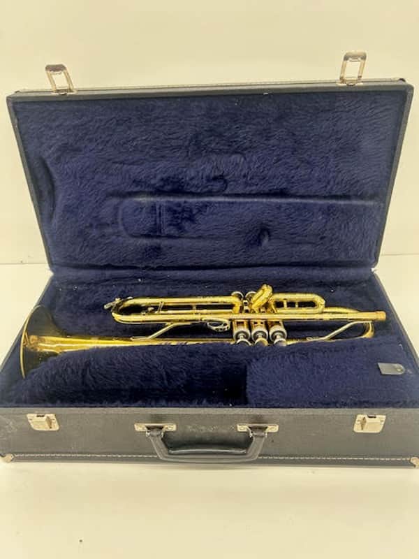 Conn Director 22B Trumpet, USA, with case and mouthpiece image 1