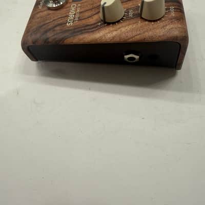 L.R. Baggs Chorus Align Series LR Acoustic Guitar Effect Pedal + Box image 5