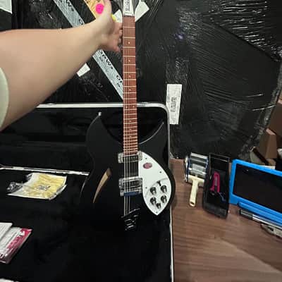 Rickenbacker 330/12 2018 - Matte Black image 5