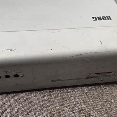 Korg Triton Pro X 88-Key 62-Voice Polyphonic Workstation 1999 - 2000 - Silver image 5