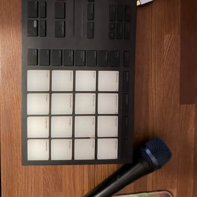 Native Instruments Maschine Mikro MKIII - Black image 2