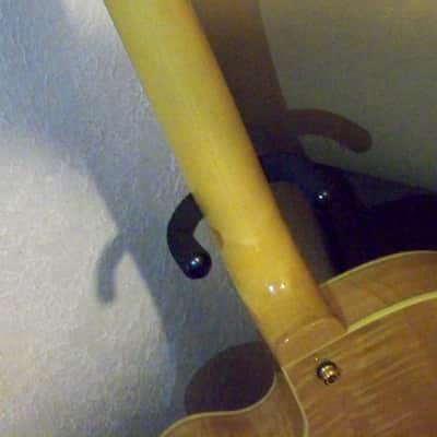 2002 Blonde Hofner Jazzica Custom 6 Lb Collectors Mint Condition image 11