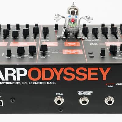Korg ARP Odyssey Modul Rev3 Synthesizer Desktop +Neuwertig + OVP+ 1,5J Garantie image 8