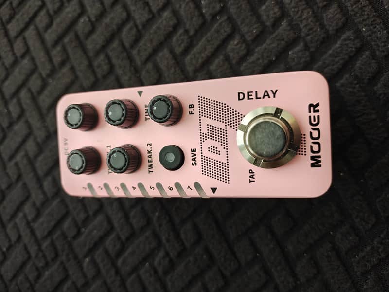 Mooer D7 Delay 2020 - Pink image 1