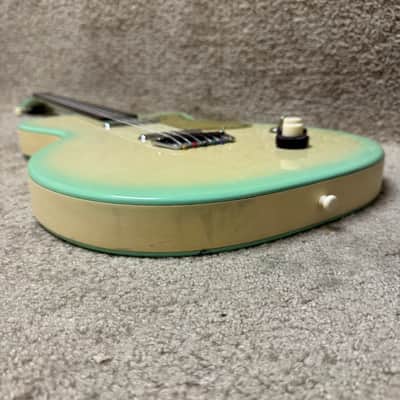 Danelectro 56-U2 Aqua Burst w/ Tweed Dano Gig Bag image 4