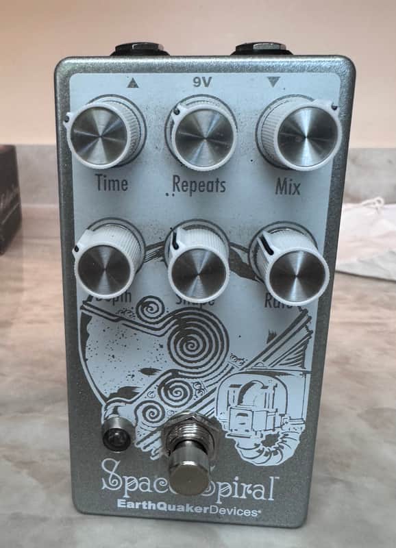 EarthQuaker Devices Space Spiral Modulated Delay Device V2 2019 - 2021 - Various image 1