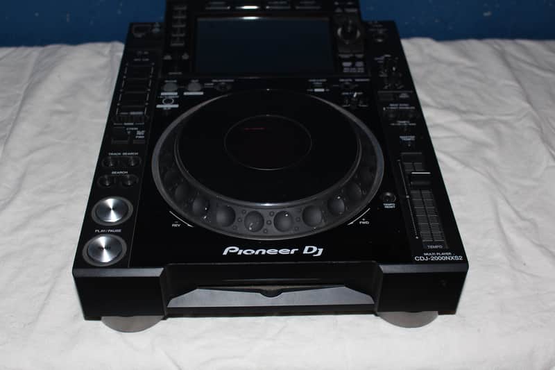 Pioneer CDJ-2000NXS2 Professional Multi Player image 1
